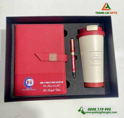 Bộ Quà Tặng Cao Cấp In Khắc Logo: Quà Tặng Cá Nhân Hóa Phù Hợp Với Từng Đối Tượng Khách Hàng