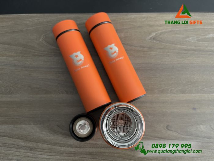 Bình Giữ Nhiệt Inox Màu Cam Khắc Logo Đoàn Thanh NiênBình Giữ Nhiệt Inox Màu Cam Khắc Logo Đoàn Thanh Niên