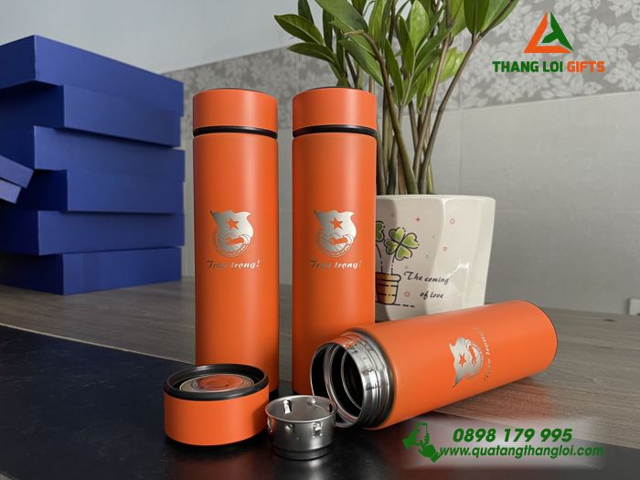 Bình Giữ Nhiệt Inox Màu Cam Khắc Logo Đoàn Thanh Niên