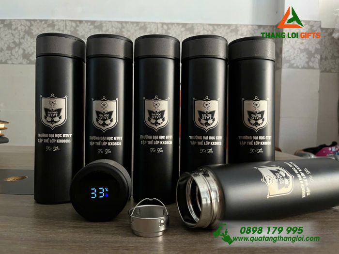 Bình Giữ Nhiệt Màu Đen Hiển Thị Nhiệt Độ Khắc Logo TRƯỜNG ĐẠI HỌC GTVT