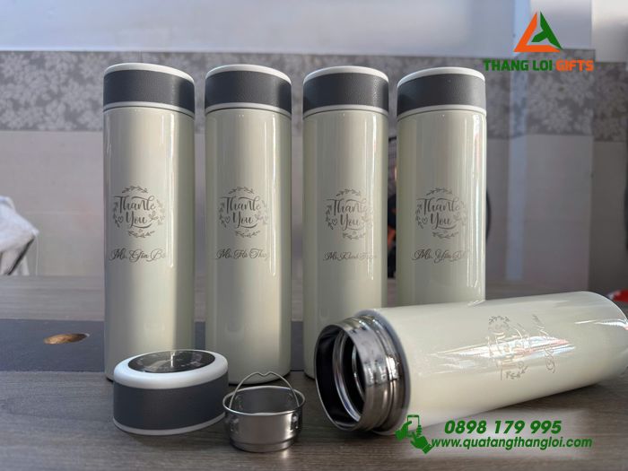 Combo Qùa Tặng ( Bình Giữ Nhiệt Sơn Bóng + Bút Ký ) Khắc Tên Theo Yêu Cầu