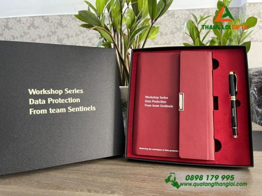 COMBO BỘ QUÀ TẶNG GIFTSET BÚT KÝ - SỔ TAY BÌA CÒNG KHẮC LOGO WORKSHOP