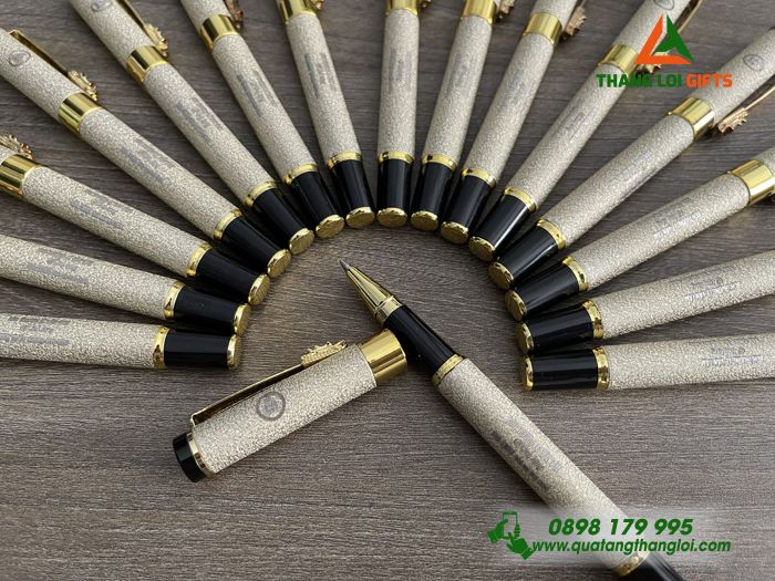 Bút Ký Kim Loại Đầu Rồng Khắc Nội Dung Tri Ân Trường Học