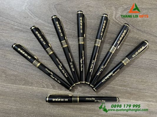 BÚT KÝ KIM LOẠI TỔ ONG KHẮC TÊN TẬP THỂ LỚP 12A1 K19