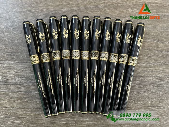 BÚT KÝ KIM LOẠI KHẮC LOGO CỰU HỌC SINH TRƯỜNG THPT NGUYỄN VĂN TỐ