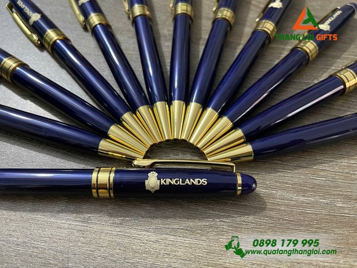 Bút Ký Kim Loại Màu Xanh Khoen Vàng In Khắc Logo KINGLANDS