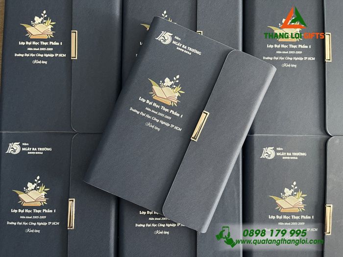 SỔ TAY BÌA CÒNG IN ẤN LOGO ĐẠI HỌC CÔNG NGHIỆP - MÓN QUÀ RA TRƯỜNG