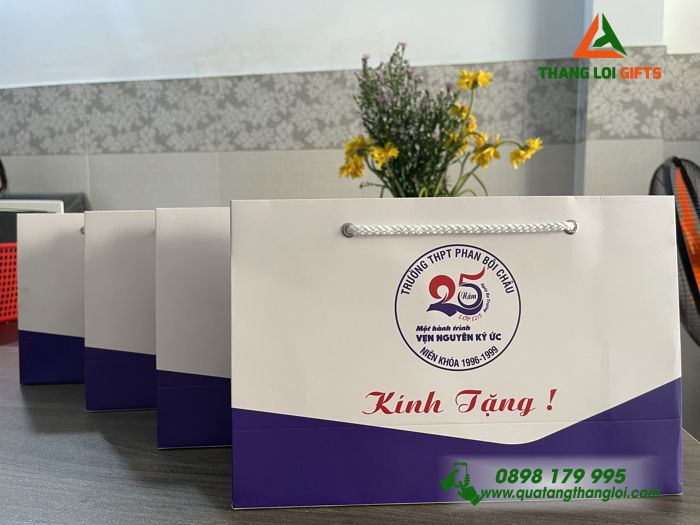 TÚI GIẤY IN ẤN LOGO TRƯỜNG THPT PHAN BỘI CHÂU - QUÀ TẶNG BẢO VỆ MÔI TRƯỜNG