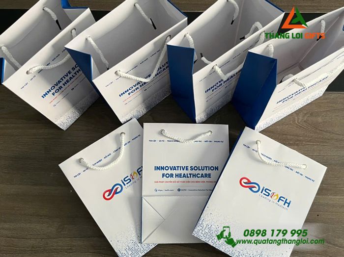 TÚI GIẤY IN ÂN LOGO ISOFA - MÓN QUÀ NHẬN DIỆN THƯƠNG HIỆU