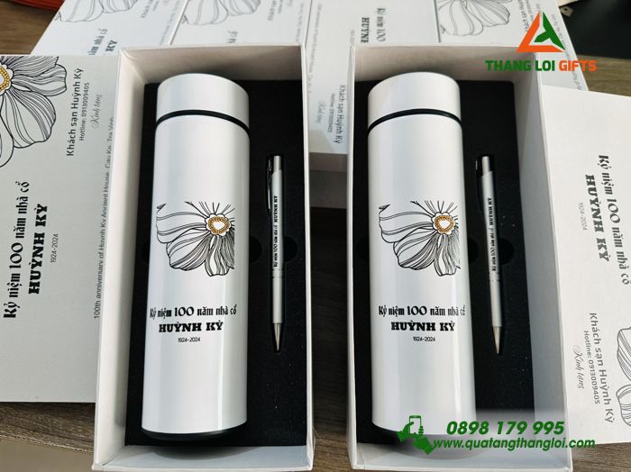 Bộ Quà Tặng Giftset In Khắc Logo - Kỷ Niệm 100 Năm Nhà Cổ - Huỳnh Kỳ