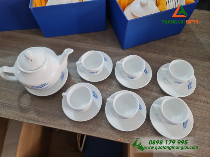 BỘ QUÀ TẶNG BỘ TÁCH TRÀ LY SỨ IN LOGO SHOOTING