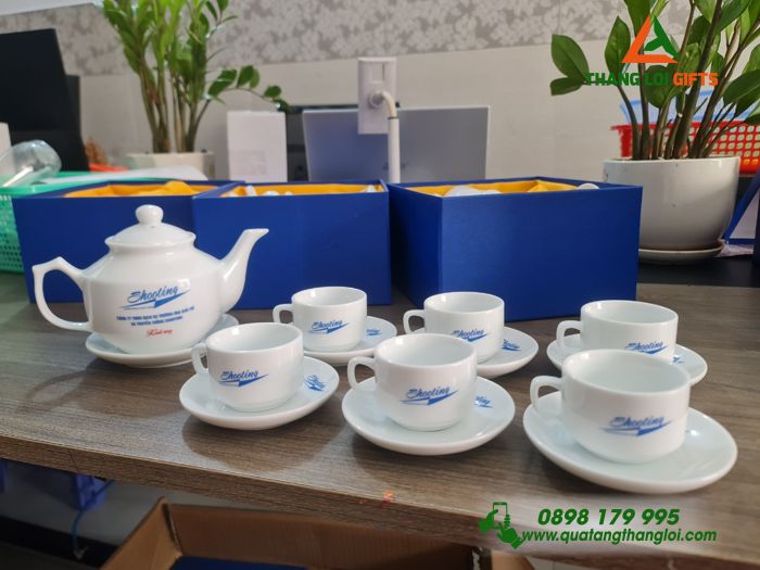 BỘ QUÀ TẶNG BỘ TÁCH TRÀ LY SỨ IN LOGO SHOOTING