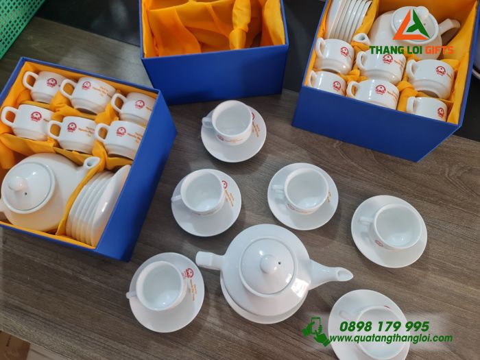 BỘ QUÀ TẶNG TÁCH TRÀ LY SỨ IN KHẮC LOGO - QUÀ TẶNG TINH TẾ