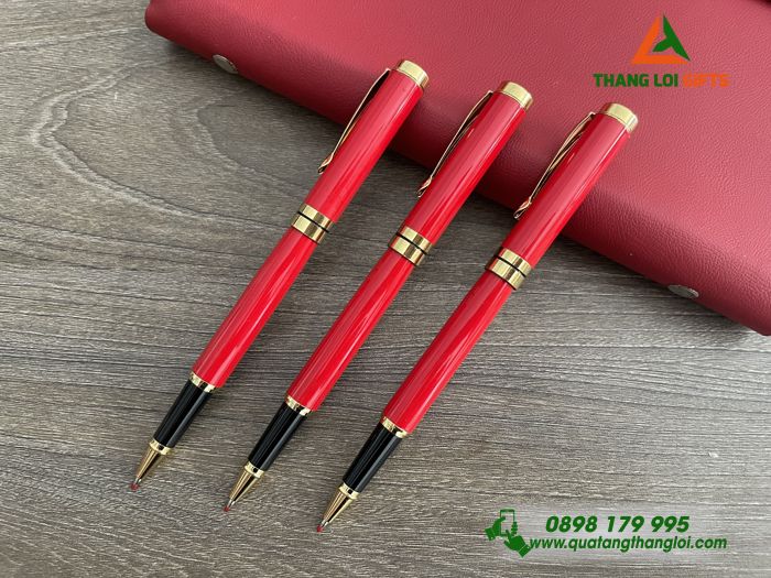 Bút Ký Cao Cấp Màu Đỏ Khoen Vàng In Khắc Nội Dung Theo Yêu Cầu