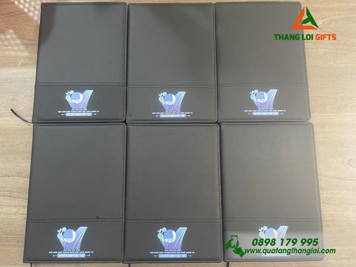 SỔ TAY DÁN GÁY IN LOGO ĐẠI HỘI ĐẠI BIỂU - QUÀ TẶNG TINH TẾ