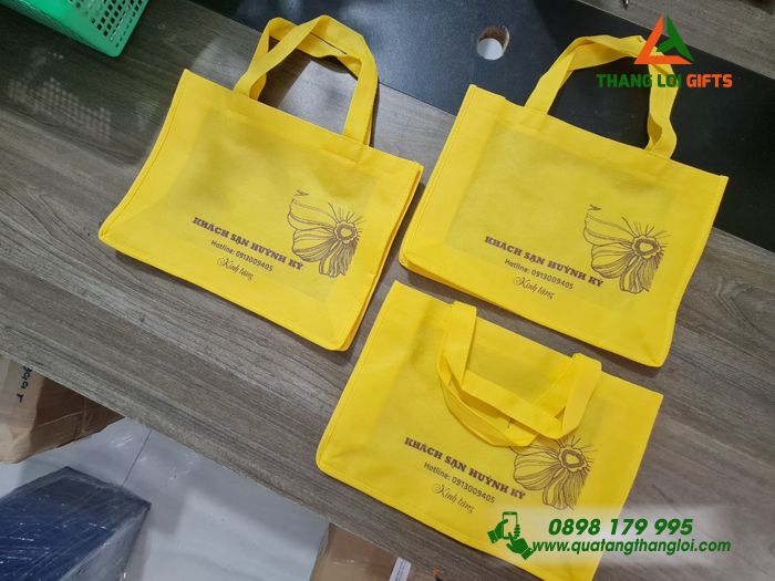 TÚI VẢI IN LOGO KHÁCH SẠN HUỲNH KỲ - MÓN QUÀ TINH TẾ