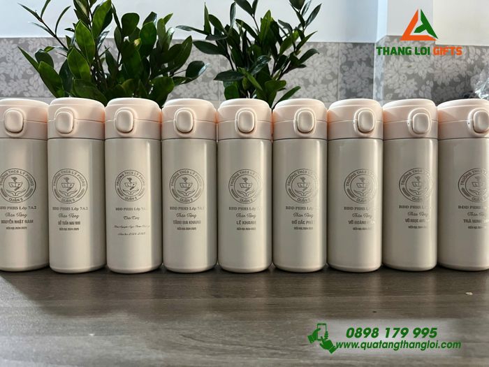Bình Giữ Nhiệt Có Nút Bấm Khắc Tên Trường THCS Lý Phong Và Tên Theo Yêu Cầu