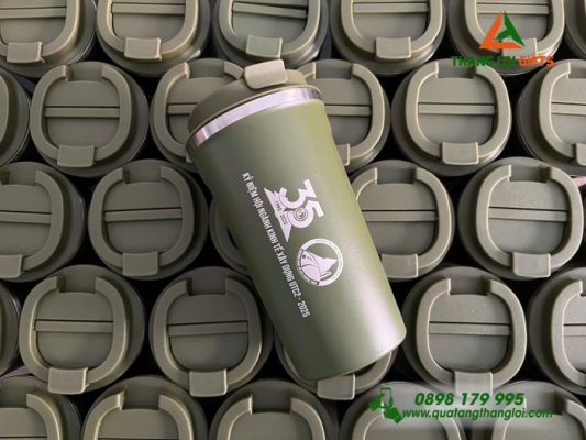 Ly Giữ Nhiệt 510ml Màu Xanh Rêu Kỉ Niệm 35 Năm Ngành Kinh Tế Xây Dựng