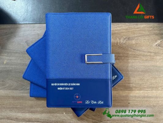 SỔ TAY ÌA CÒNG 6 LỖ MÀU XANH IN THEO YÊU CẦU LÀM QUÀ TẶNG ĐẠI HỘI