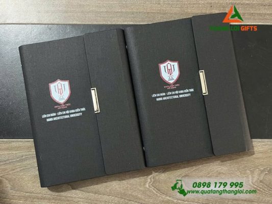 Sổ Tay Bìa Còng Gập 3 Màu Đen In Liên Chi Đoàn - Liên Chi Đội Khoa Kiến Trúc