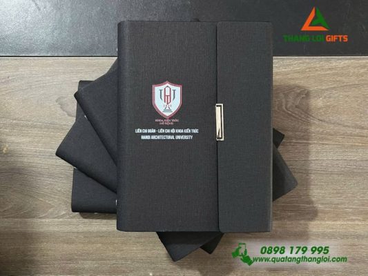 Sổ Tay Bìa Còng Gập 3 Màu Đen In Liên Chi Đoàn - Liên Chi Đội Khoa Kiến Trúc