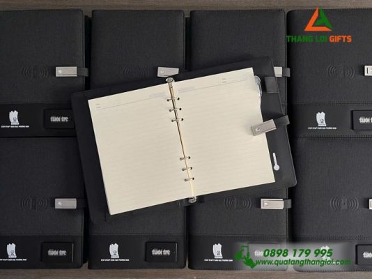 Sổ Tay Đa Năng Màu Đỏ In Logo BÁO TUỔI TRẺ Làm Qùa Tặng