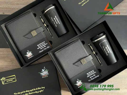 Bộ Quà Tặng ( Sổ Tay Bìa Còng+ Bút Ký Kim Loại+ Bình Giữ Nhiệt) - In Khắc Tên Trường THCS Vĩnh Lộc A 