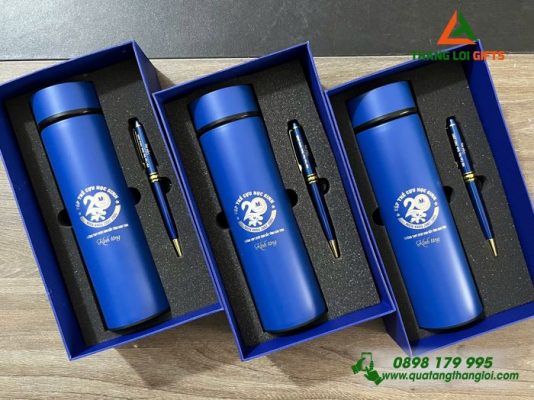 COMBO QUÀ TẶNG (BÌNH GIỮ NHIỆT + BÚT KÝ) MÀU XANH – IN KHẮC LOGO ĐẠI HỘI ĐẠI BIỂU