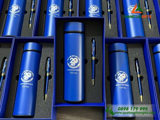 COMBO QUÀ TẶNG (BÌNH GIỮ NHIỆT + BÚT KÝ) MÀU XANH – IN KHẮC LOGO ĐẠI HỘI ĐẠI BIỂU