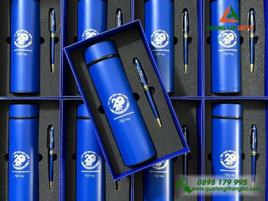 COMBO QUÀ TẶNG (BÌNH GIỮ NHIỆT + BÚT KÝ) MÀU XANH – IN KHẮC LOGO ĐẠI HỘI ĐẠI BIỂU
