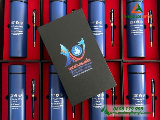 Combo Quà Tặng (Bình+ Bút) Màu Xanh – In Khắc Logo Đại Hội Đại Biểu
