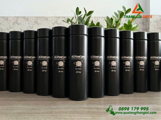 Bình Giữ Nhiệt Màu Đen – Khắc Logo Trại Hè Nghiên Cứu Supernova