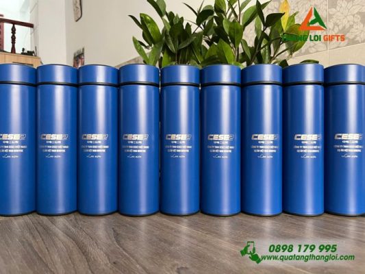 Bình Giữ Nhiệt 500ml Màu Xanh – Khắc Logo Doanh Nghiệp CESE2