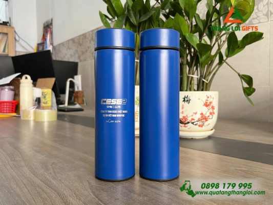 Bình Giữ Nhiệt 500ml Màu Xanh – Khắc Logo Doanh Nghiệp CESE2