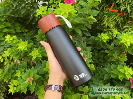Bình Giữ Nhiệt Nắp Vân Gỗ – Khắc Logo Doanh Nghiệp IEG