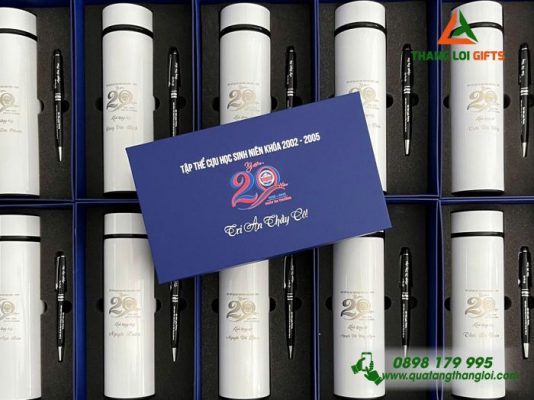 Set Quà Tặng (Bình + Bút) – In Khắc Logo Kỷ Niệm 20 Năm Ngày Ra Trường