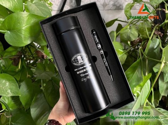 Bộ Quà Tặng (Bình Giữ Nhiệt & Bút Ký) - Màu Đen - Khắc Logo USSH