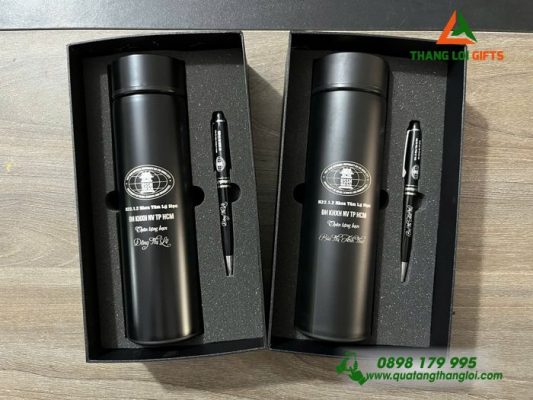 Bộ Quà Tặng (Bình Giữ Nhiệt & Bút Ký) - Màu Đen - Khắc Logo USSH