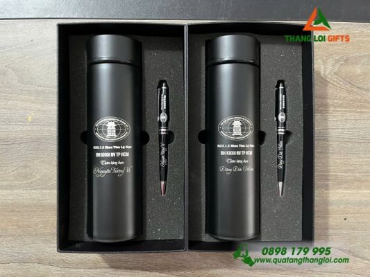 Bộ Quà Tặng (Bình + Bút) Màu Đen – Khắc Tên Trường Làm Quà Tặng