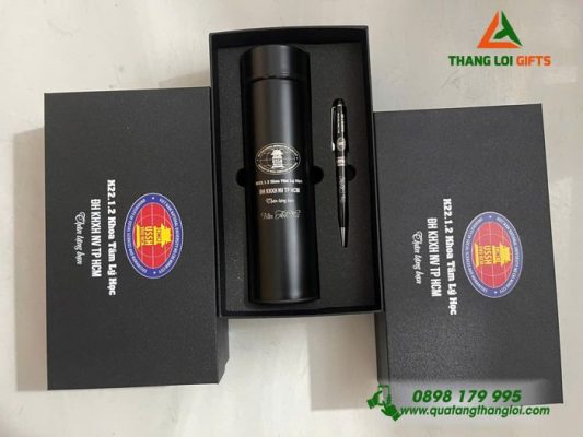 Bộ Quà Tặng (Bình + Bút) Màu Đen – Khắc Tên Trường Làm Quà Tặng