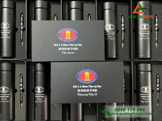Bộ Quà Tặng (Bình + Bút) Màu Đen – Khắc Tên Trường Làm Quà Tặng