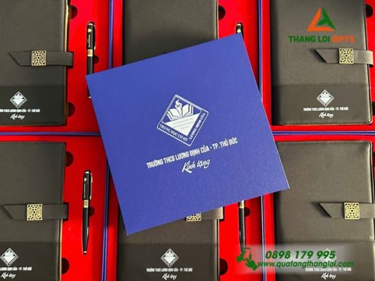 Set Quà Tặng (Sổ+Bút) - In Khắc Logo Trường THCS Lương Định Của