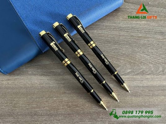 Bút Kim Loại Nắp Đẩy – Màu Đen Khoen Vàng – Khắc Logo Doanh Nghiệp IDEAS