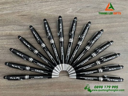 Bút Ký Kim Loại – Màu Đen Khoen Bạc – Khắc Tên Tập Thể Cựu Học Sinh