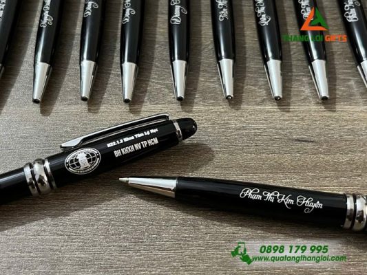 Bút Ký Kim Loại Xoay – Khoen Bạc – Khắc Logo Đại Học KHXH NV