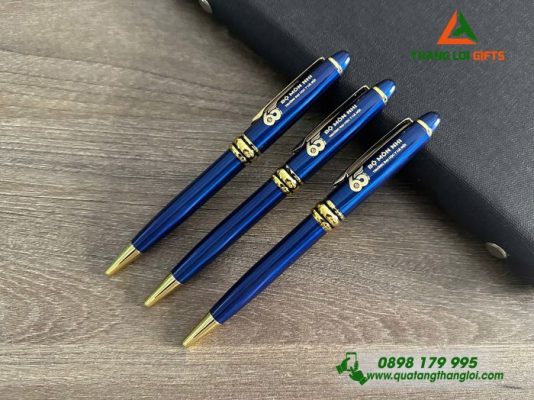 Bút Ký Màu Xanh Khoen Vàng - Khắc Logo Kỷ Niệm 65 Bộ Môn Nhi