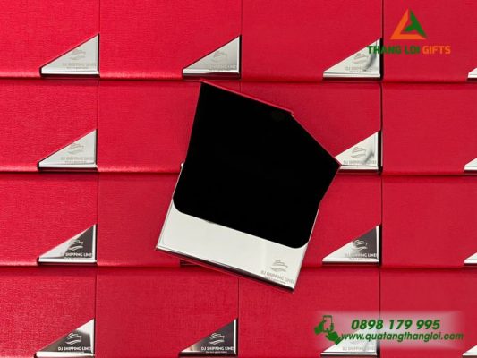 Hộp Đựng Namecard Màu Đỏ - Khắc Logo Doanh Nghiệp DJ Shipping Lines