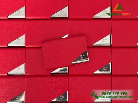 Hộp Đựng Namecard Màu Đỏ - Khắc Logo Doanh Nghiệp DJ Shipping Lines
