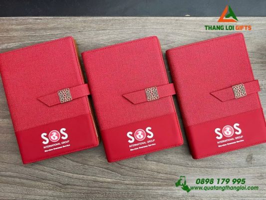 Sổ Tay Bìa Còng Màu Đỏ - In Logo Doanh Nghiệp SOS