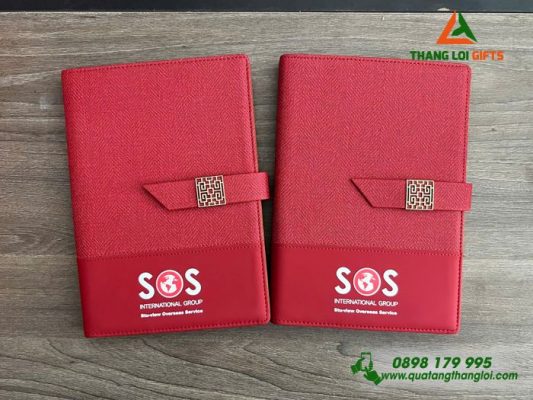 Sổ Tay Bìa Còng Màu Đỏ - In Logo Doanh Nghiệp SOS